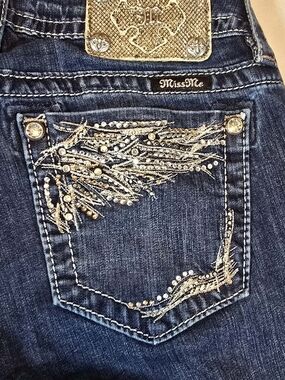 Miss Me Dark Blue Denim Jeans with Rhinestone Embellished Wing Pocket Sz 26